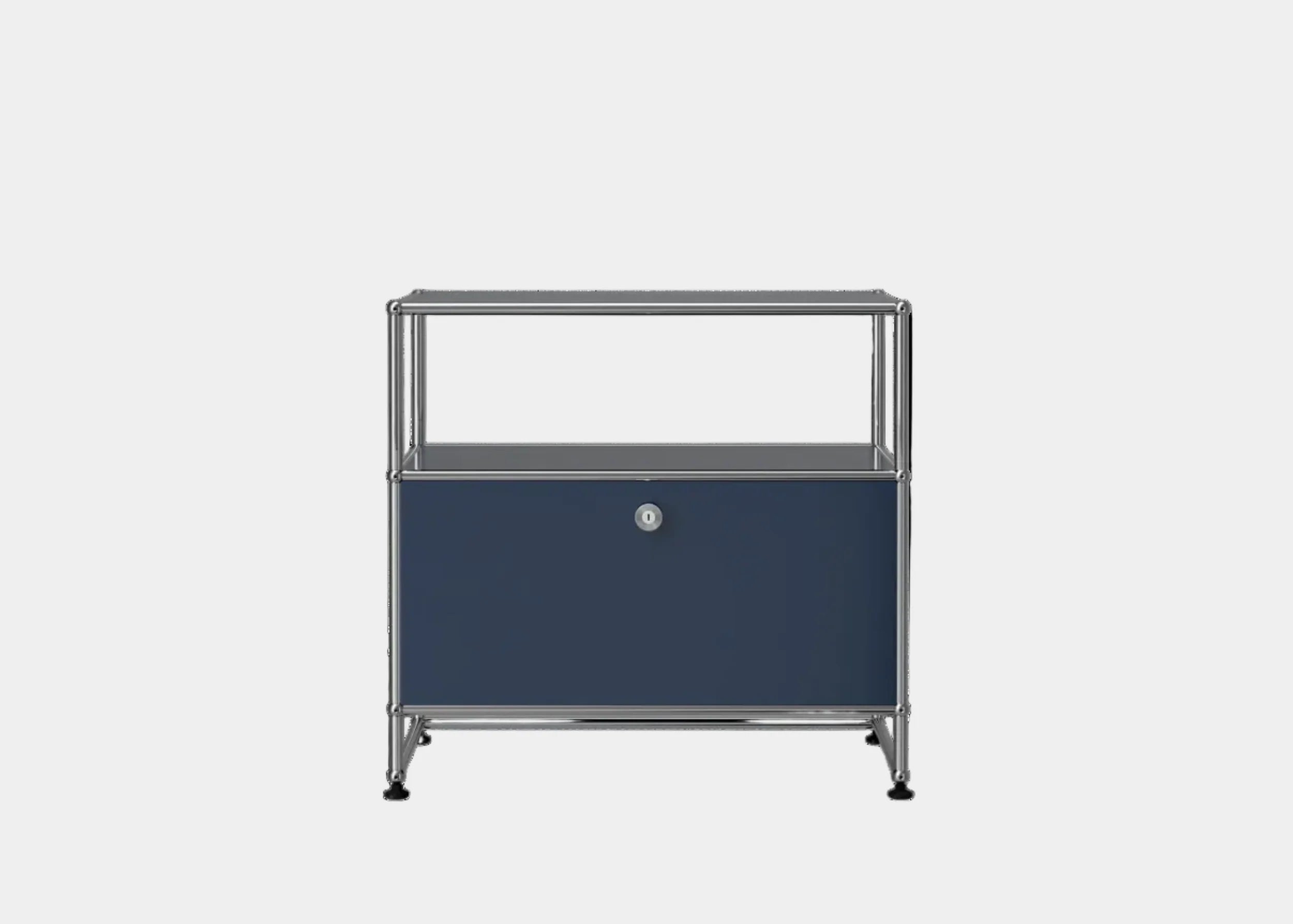 USM X Symbol Record Stand