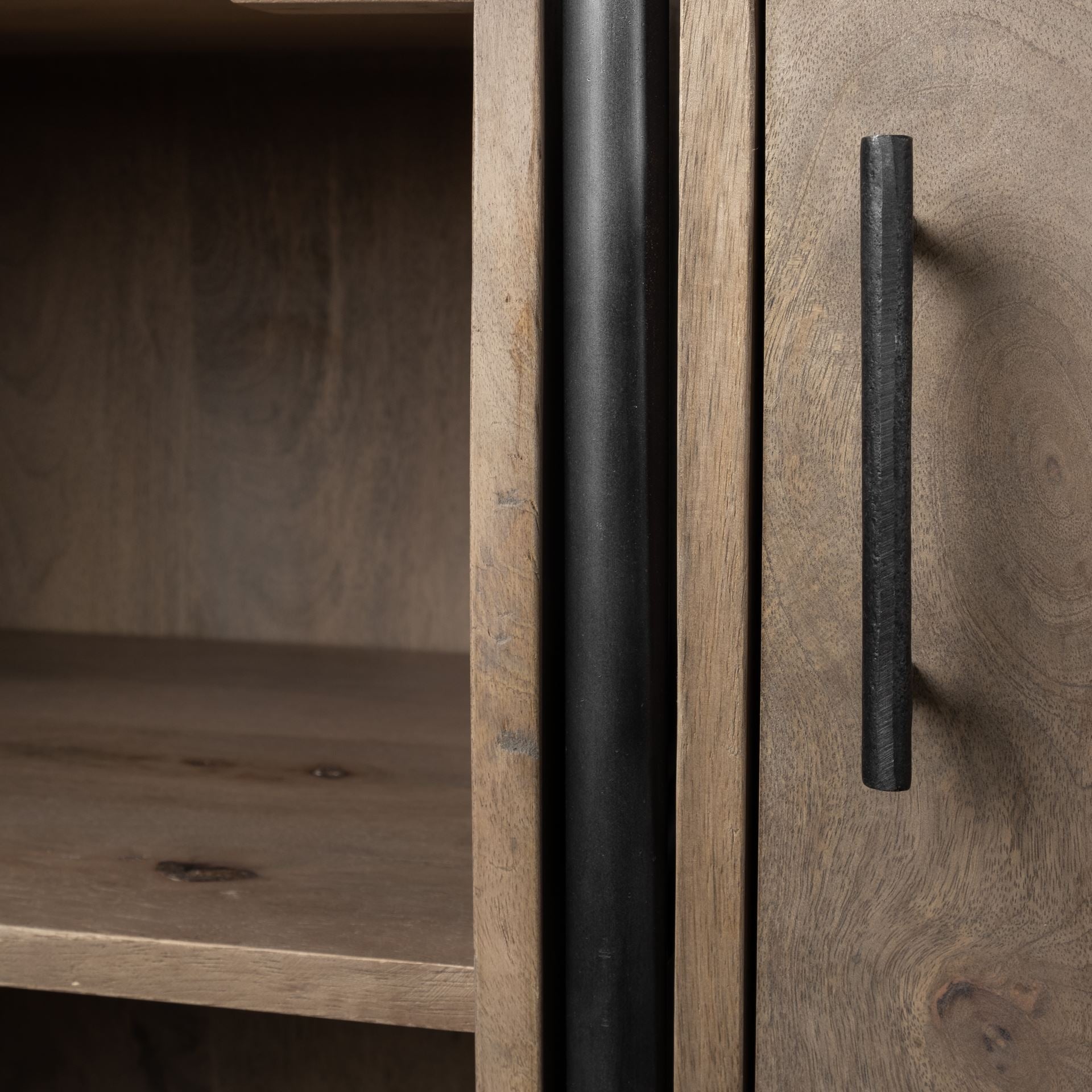 Darius Shelving Unit