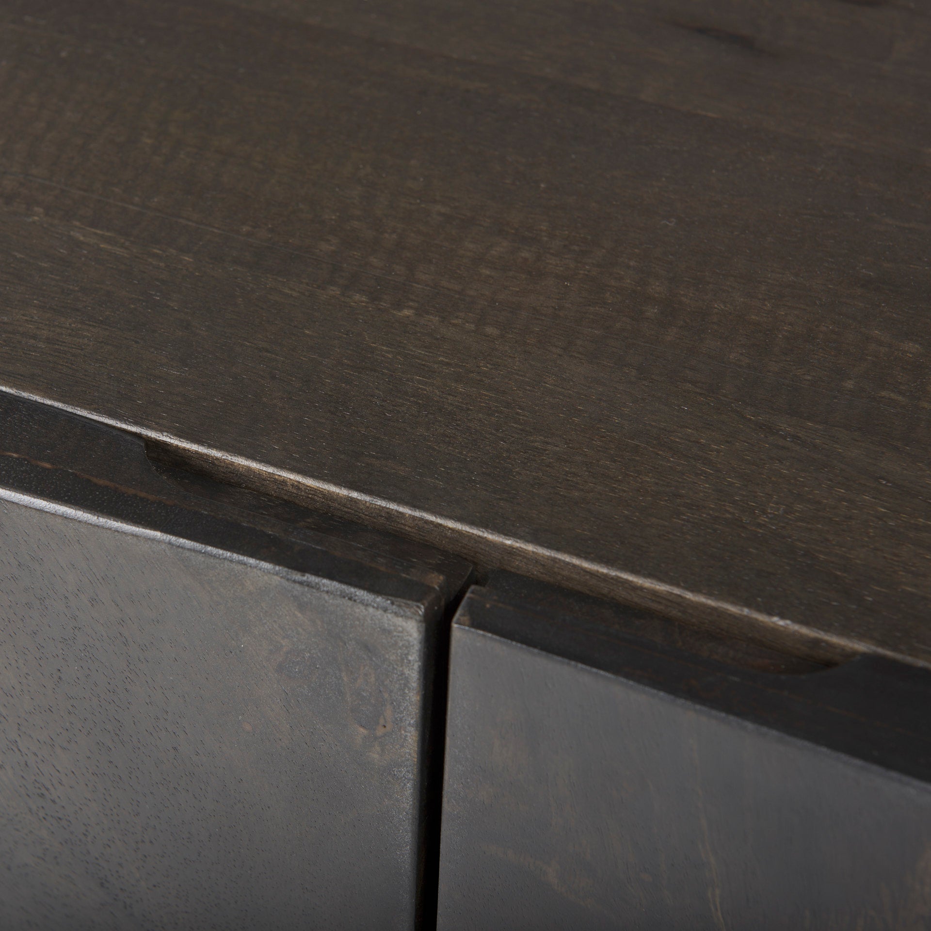 Darwin Sideboard