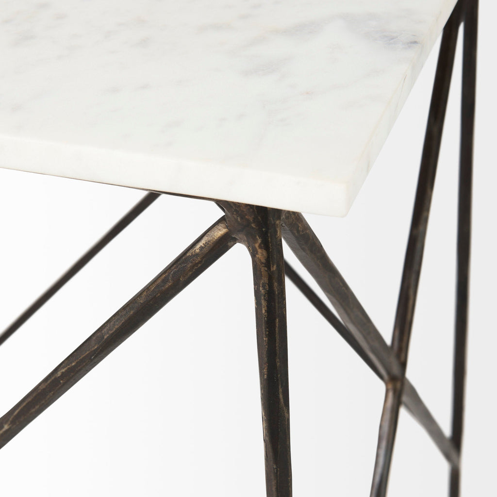 Lorlei End/Side Table Set of 2
