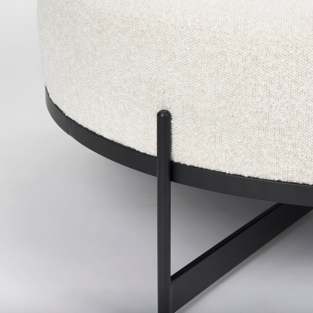 Amelia Ottoman