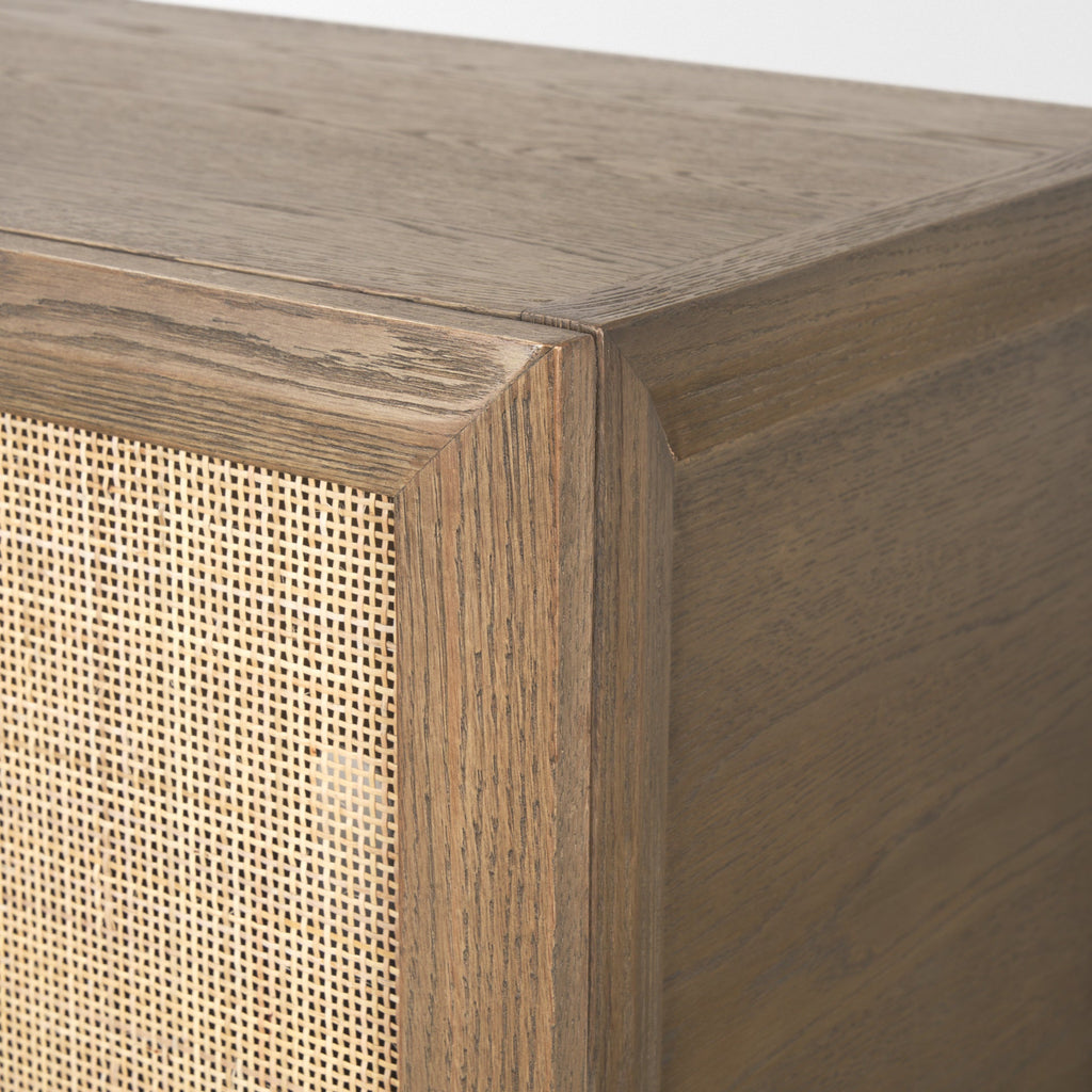 Sina Sideboard