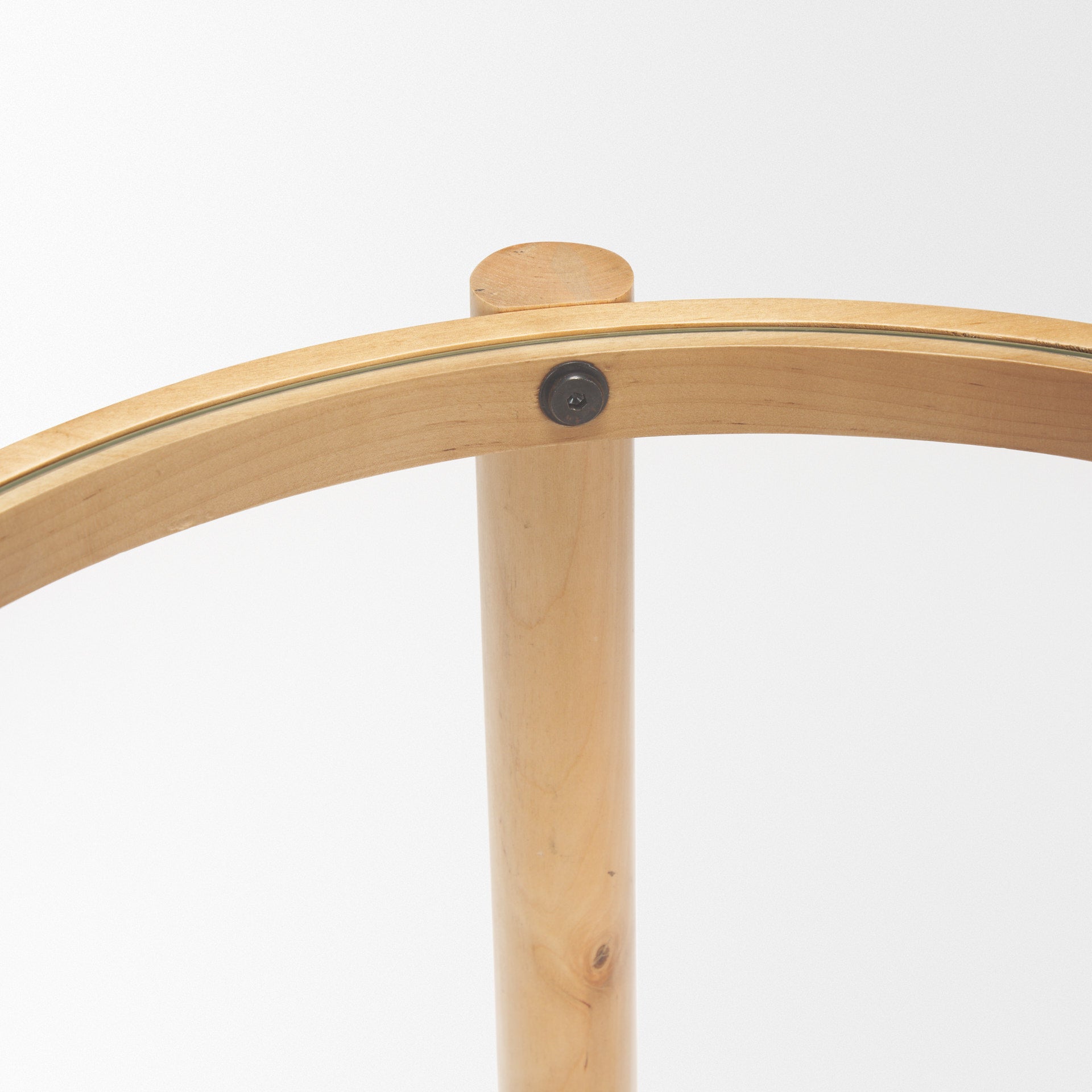 Weslyn End/Side Table