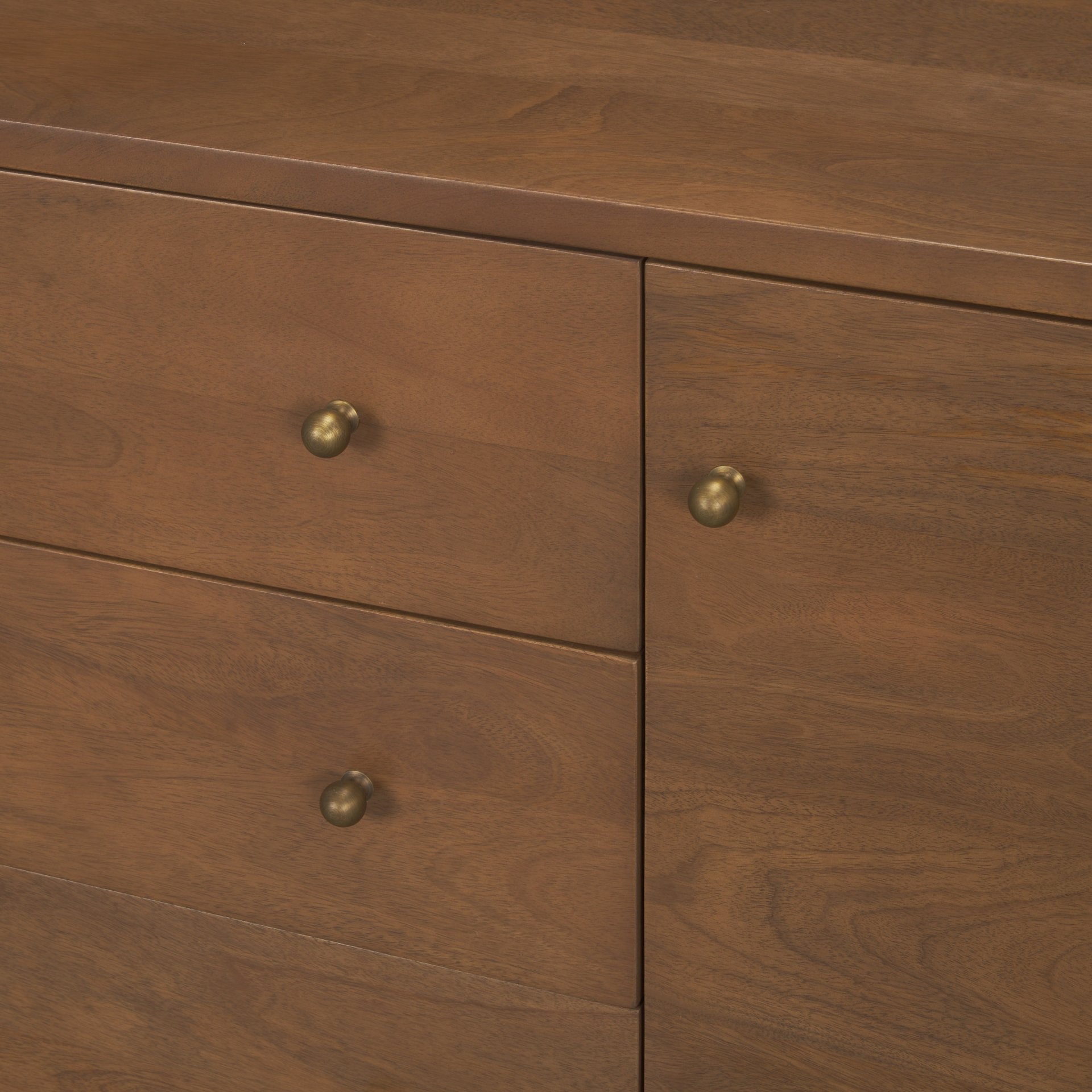 Jonan Sideboard
