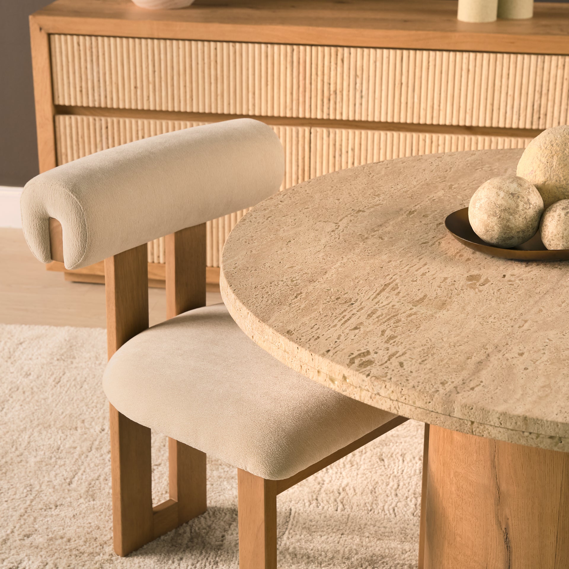 Siena 40" Round Dining Table