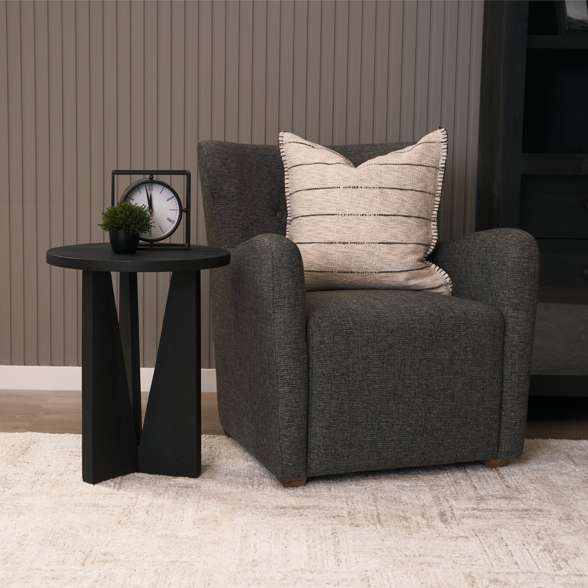 Mattius Accent Table
