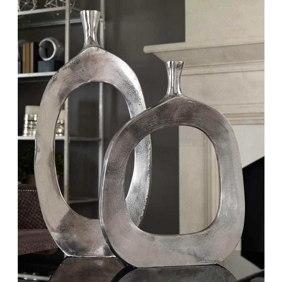 Cierra Vases, S/2