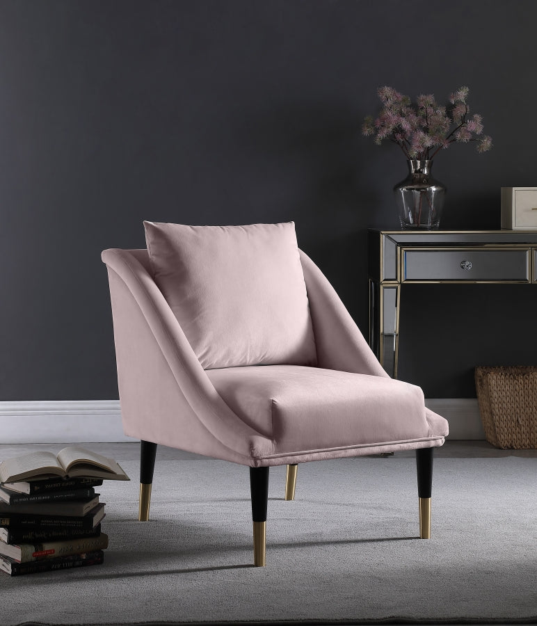 Elegante Velvet Upholstered Chair