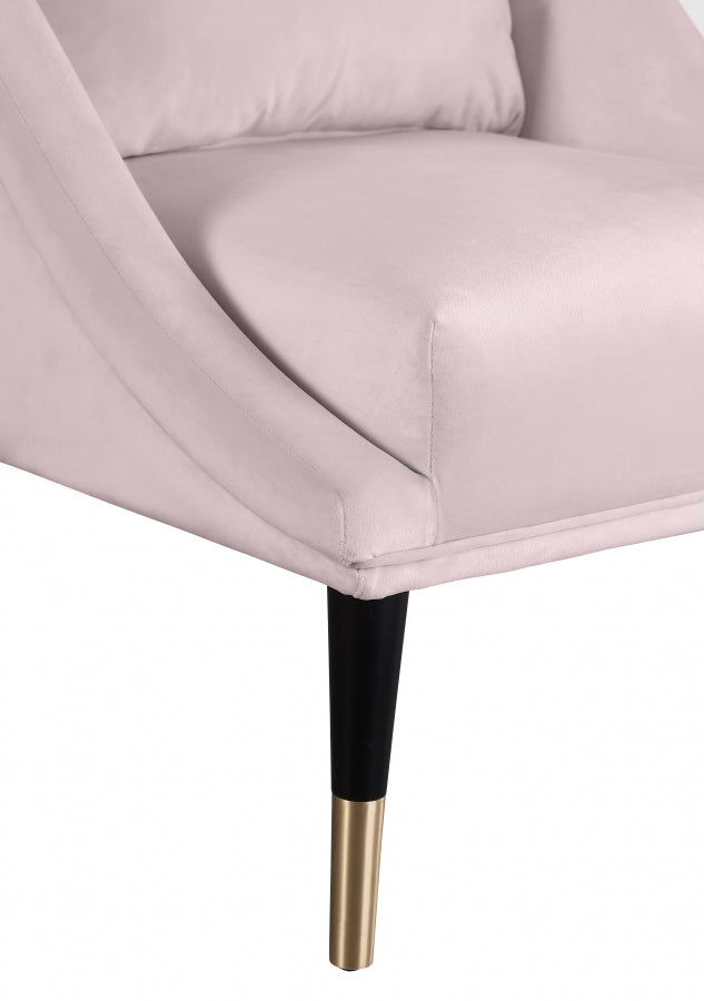 Elegante Velvet Upholstered Chair