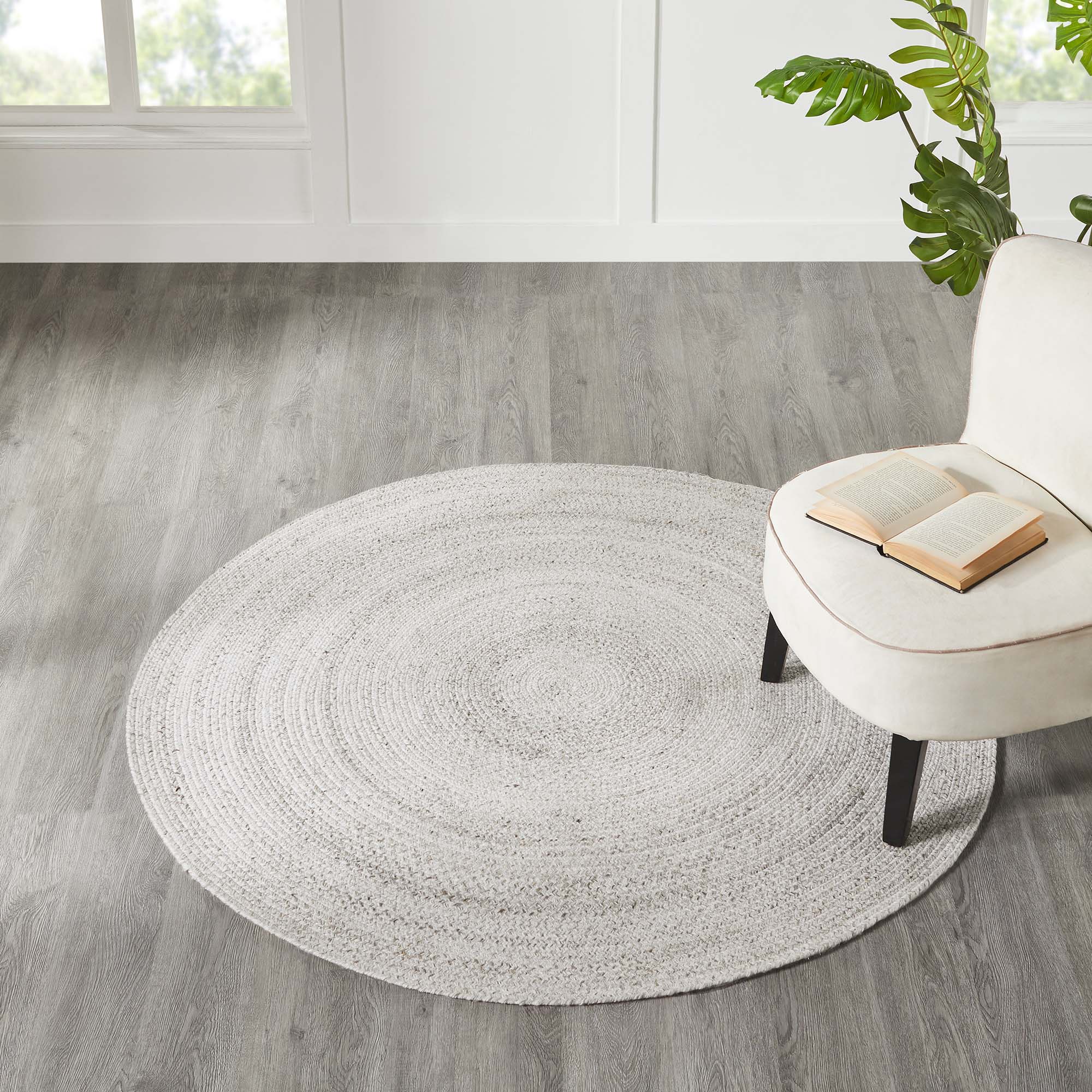 Cercola Hand-woven Rug