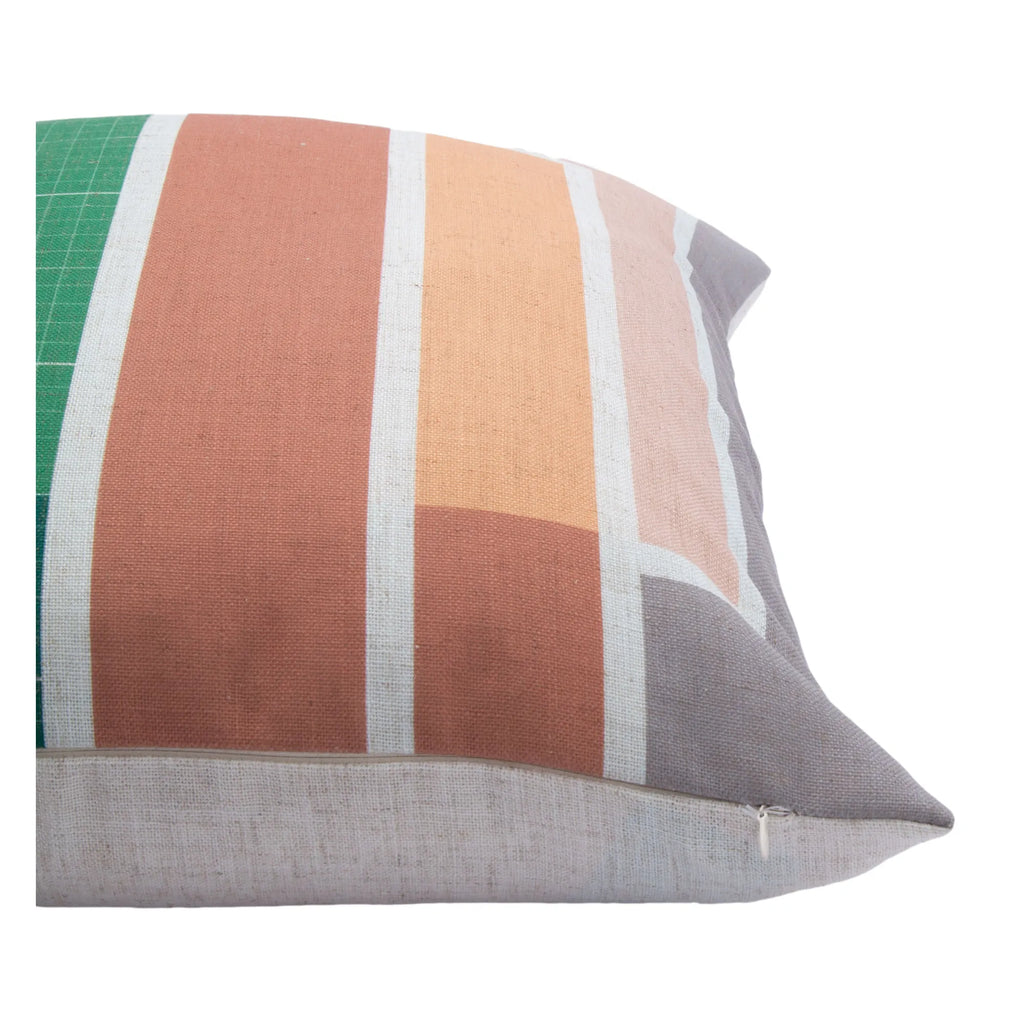 Tomar Pillow
