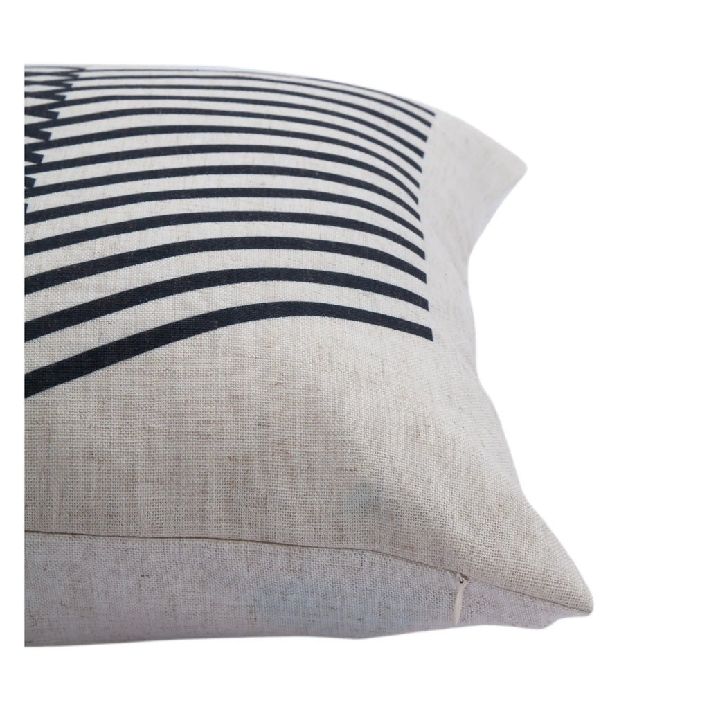 Mayes Pillow