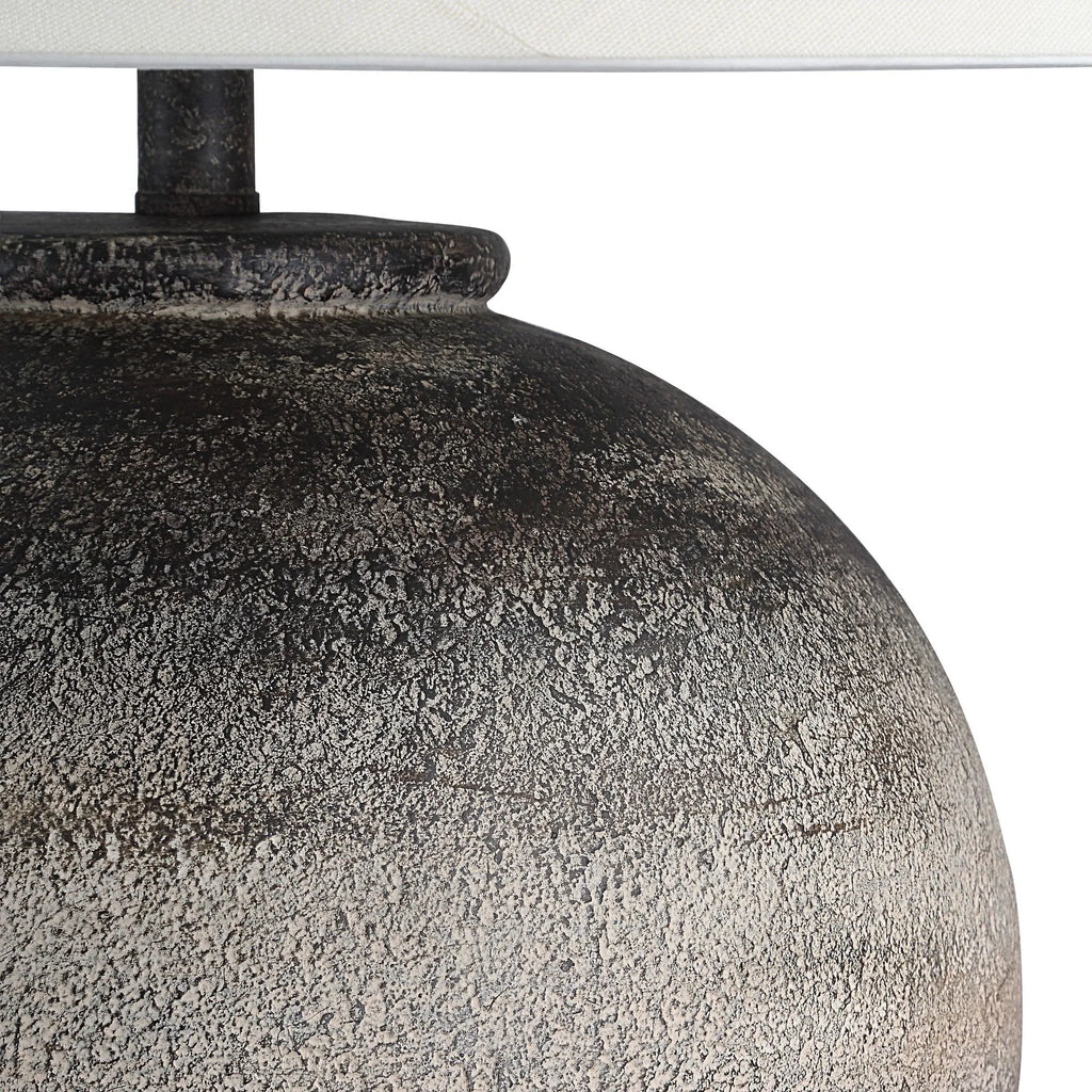 Bronce Table Lamp