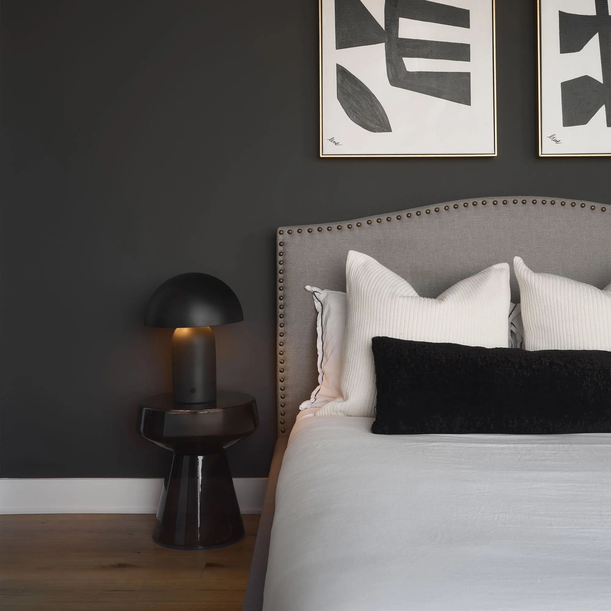 Sombra Table Lamp