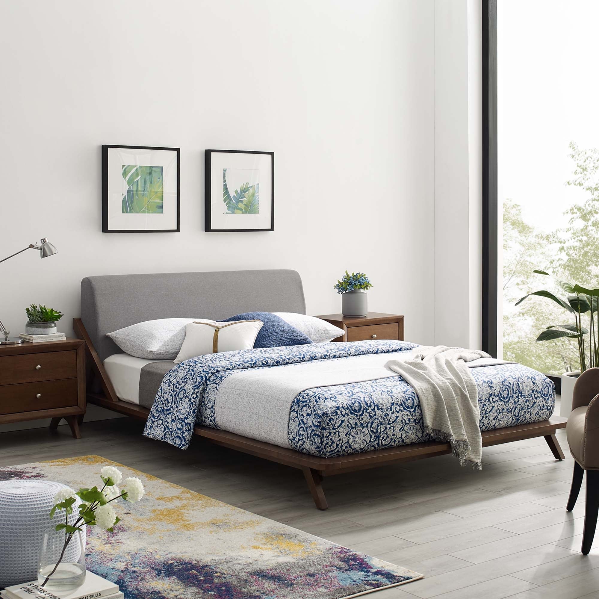 Luella Upholstered Fabric Queen Platform Bed