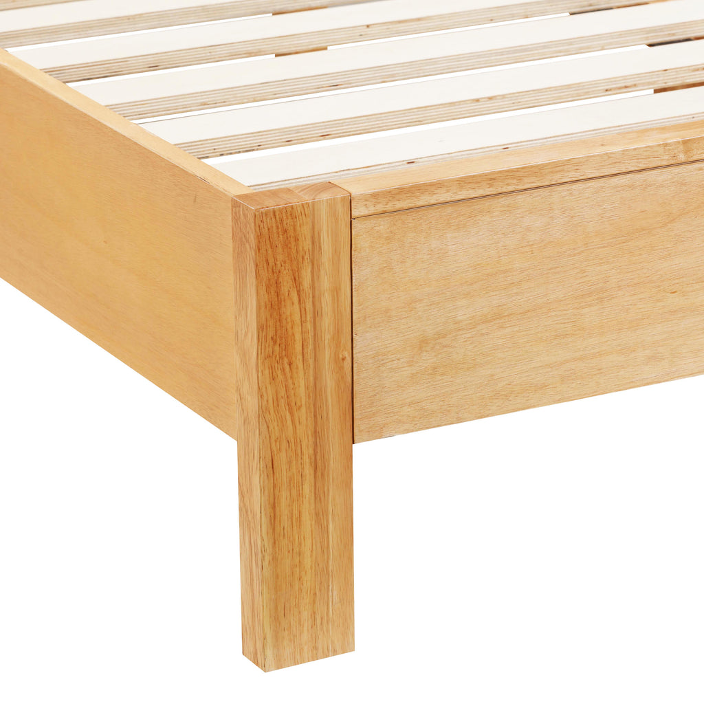 Grappa Natural Wood & Raffia Bed