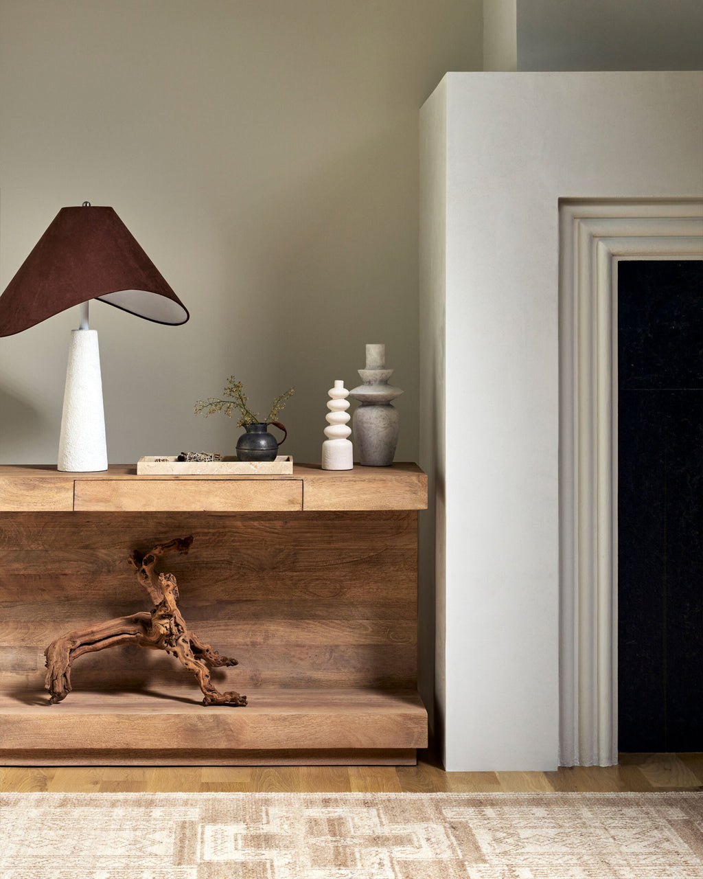 Apuila Accent Table Lamp